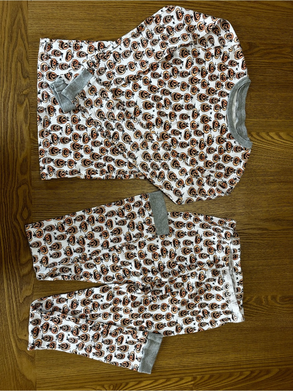 Burt’s Bees Kids Pumpkin Print Halloween Pajama Set